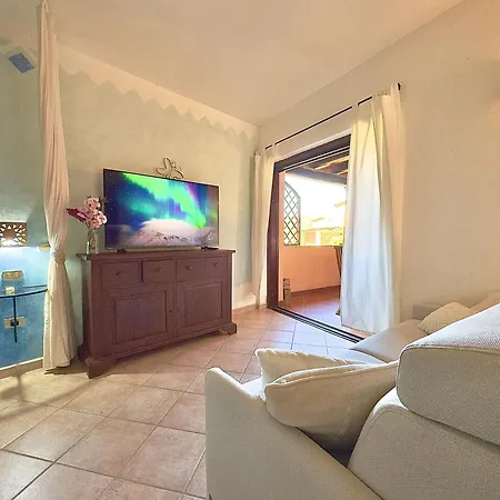 Mono 4 Pax - Terrazza - Piscina & Parcheggio Appartement