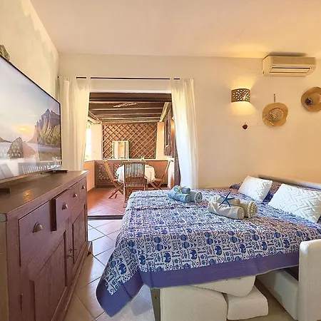 Mono 4 Pax - Terrazza - Piscina&parcheggio Baja Sardinia